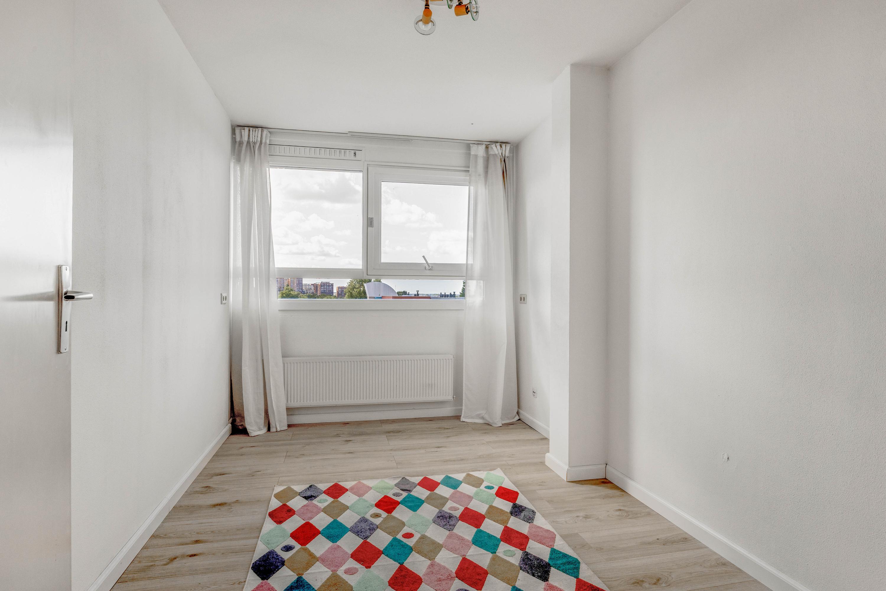 De Steven 29 , 1502 BR Zaandam 32